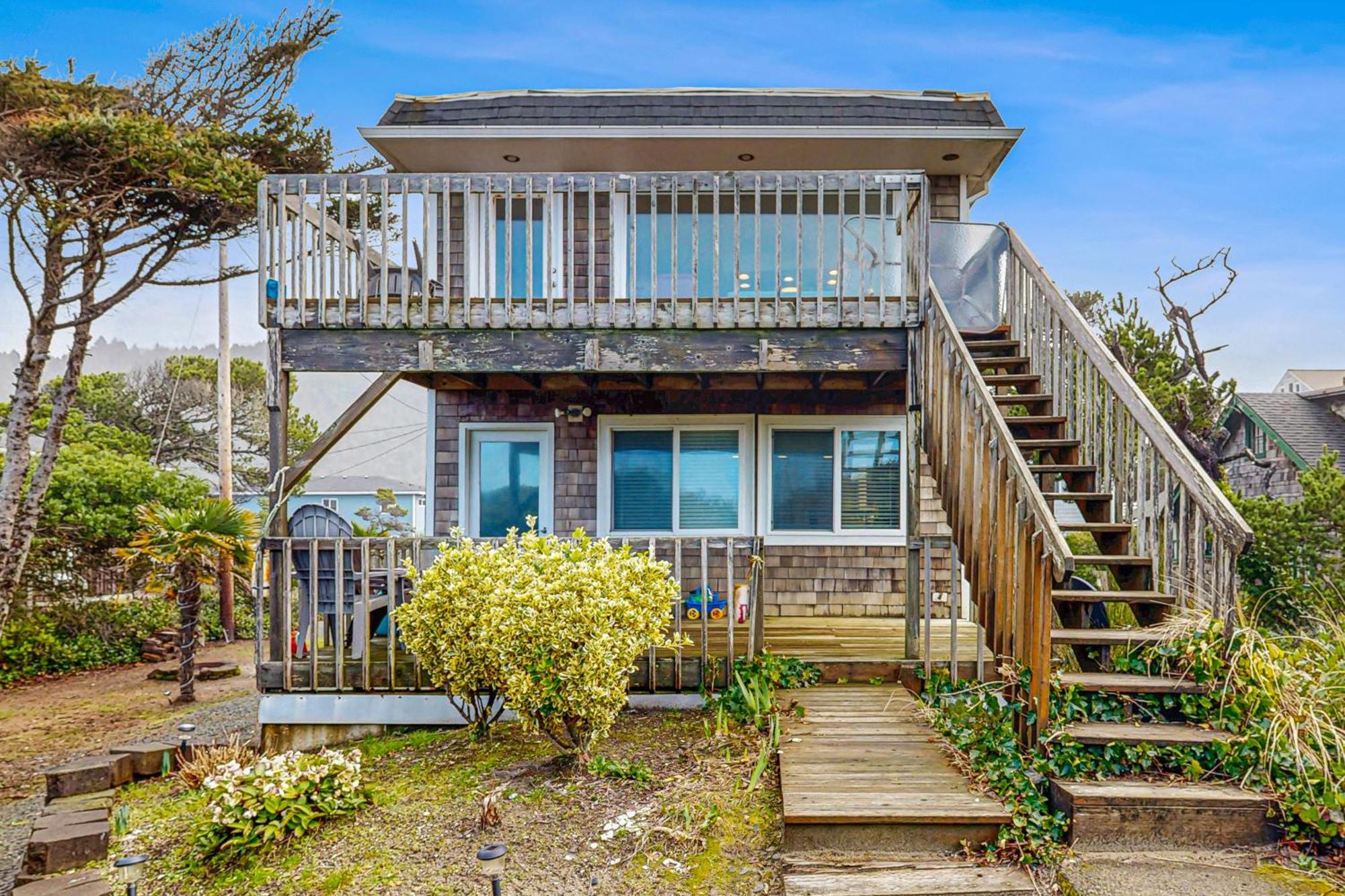 Chris'S Oceanfront Getaway Villa Rockaway Beach Exterior photo